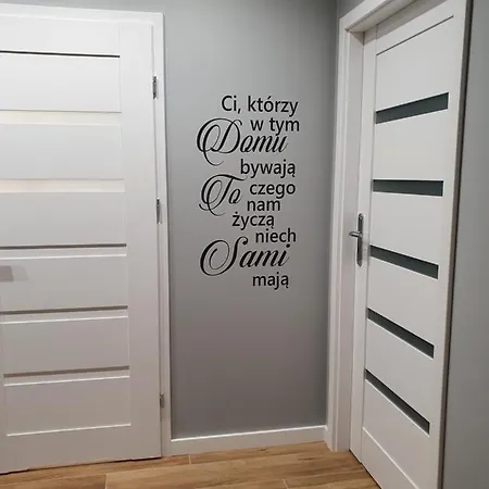 Lejlighed Na Letniej Z Garazem 