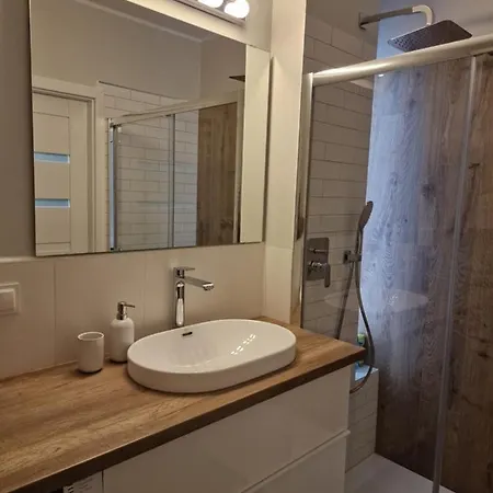 Na Letniej Z Garazem 